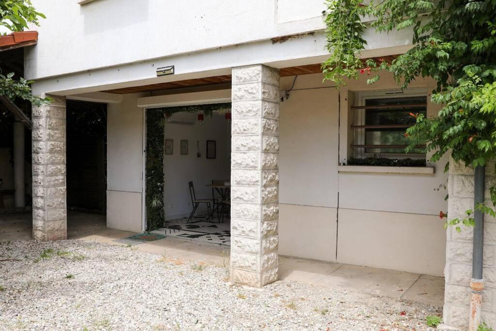 Appartement Rez-De-Chaussee Et Patio Romans-sur-Isère Buitenkant foto